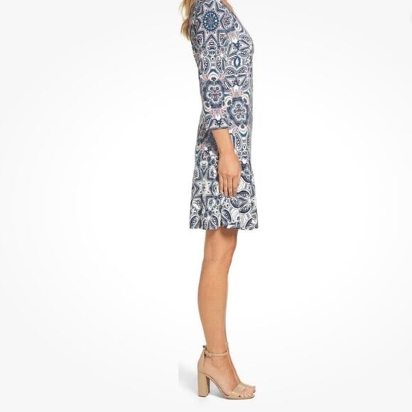 Eliza J Flounce Hem Shift Jersey Dress Size 12 Paisley Medallion Print V-Neck - Picture 5 of 16